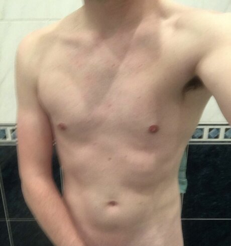 westLDN naked star img