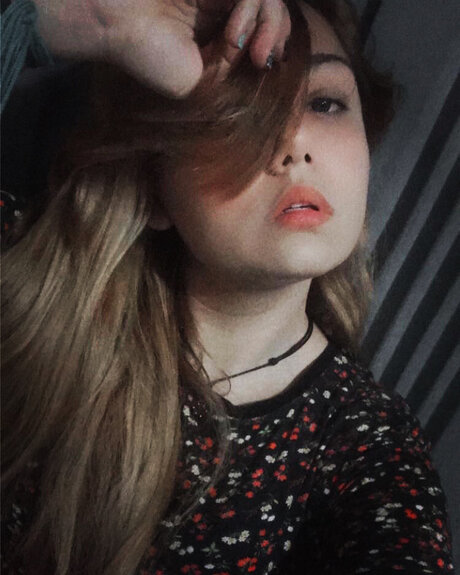 squat onlyfans erotic picture