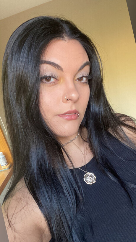 Sitkkaa exclusive star img