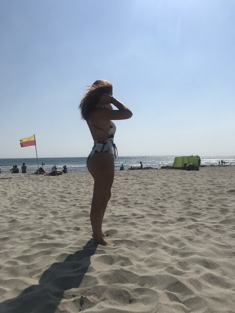 Rebecca Adams star nice img