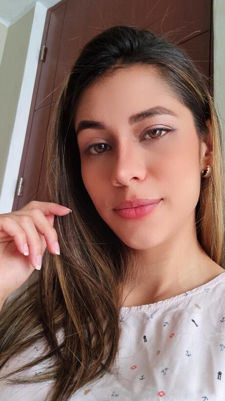 Wewereyoung28 naked star pics