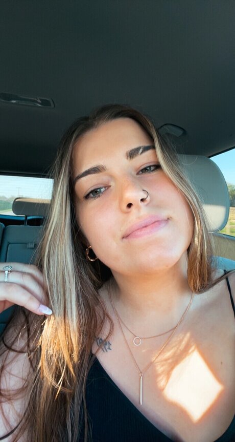 Katlyn porn model picture