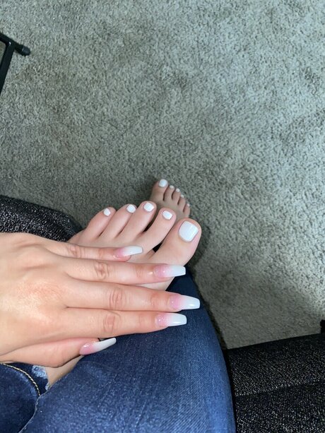 Mz Piggy pornstar erotic pictures