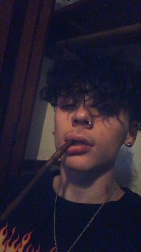 lil illuminati star sex pic