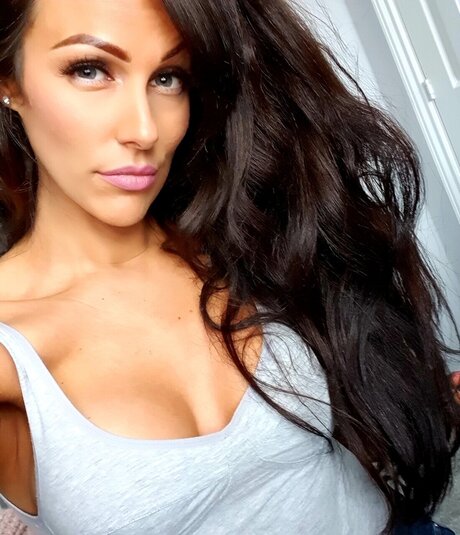 Karina Button xxx model pics