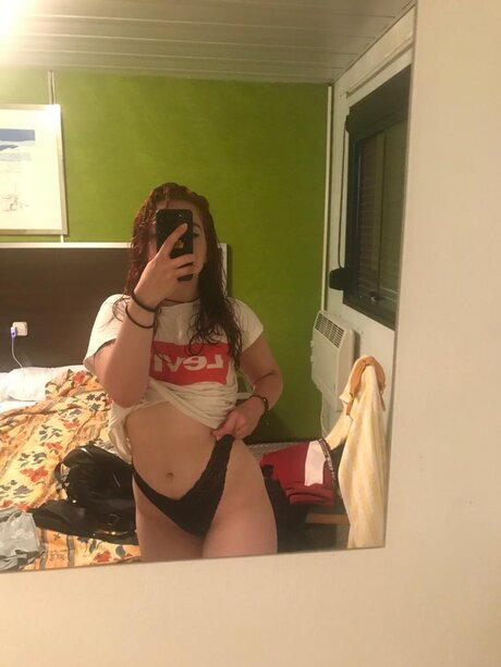 Sassenak free model pics