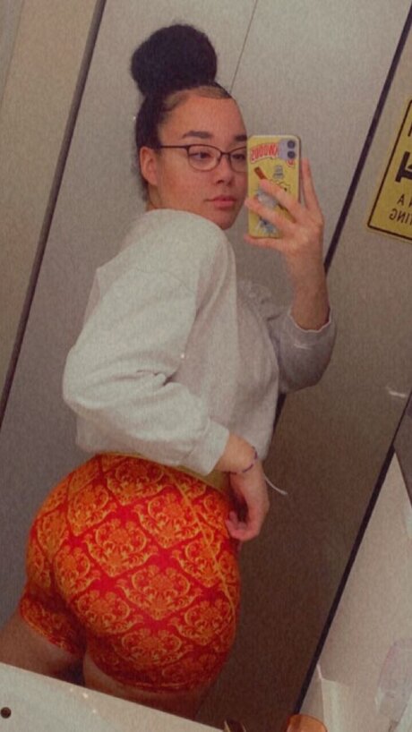 thicclikeoatmeal pornstar top pictures