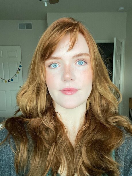 AnnaCarlie beautiful star photo