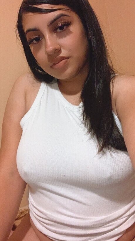 Suzan model pornographic image