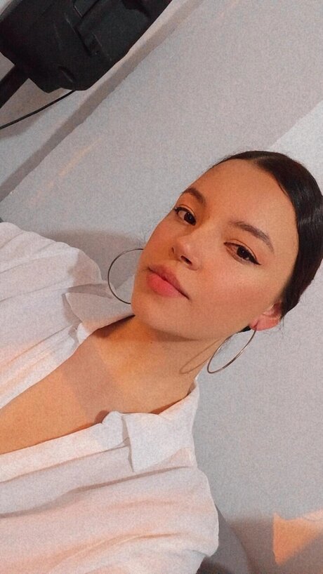 Maria Victoria Gomez model naked photos