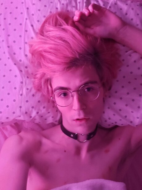 Willowing Away pornstar erotic photo