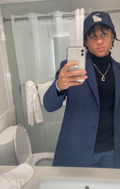 Tarelle White top star picture