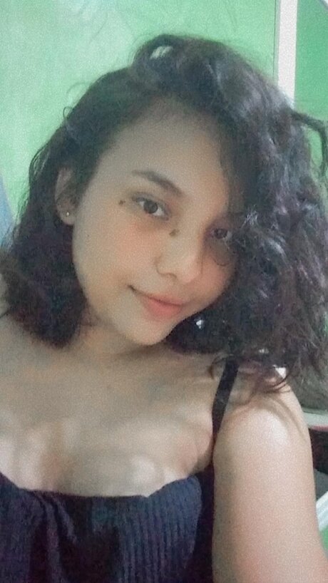 Mikaely santos de almeida model hot picture