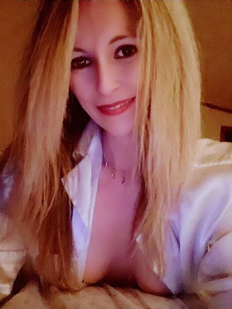 Raelynn Candy art star pic