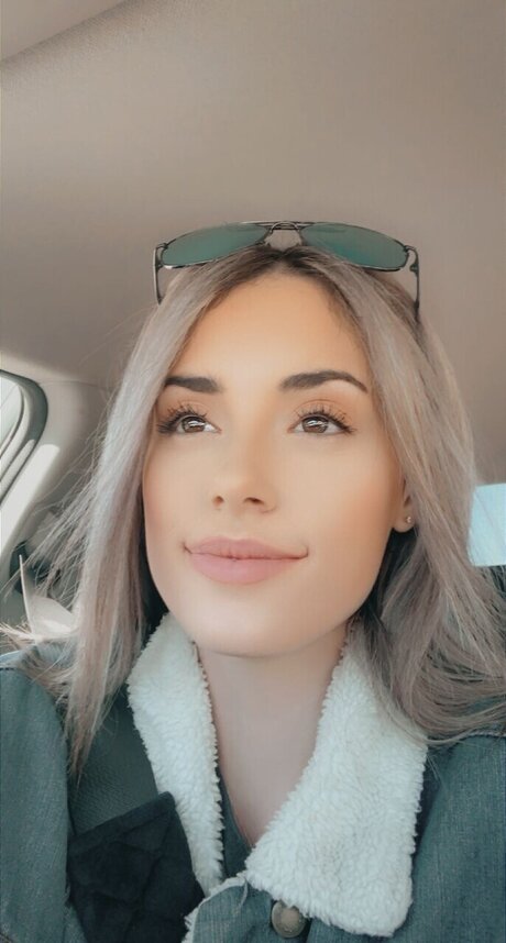 Lyndsey model porn images