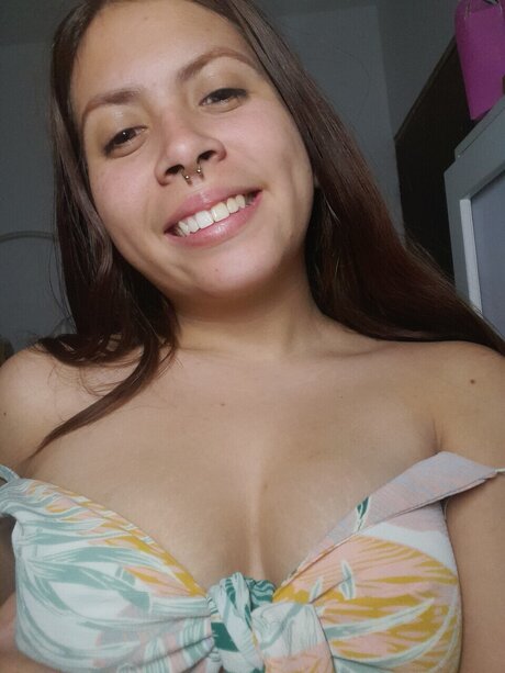 Valentina Bann model beautiful img