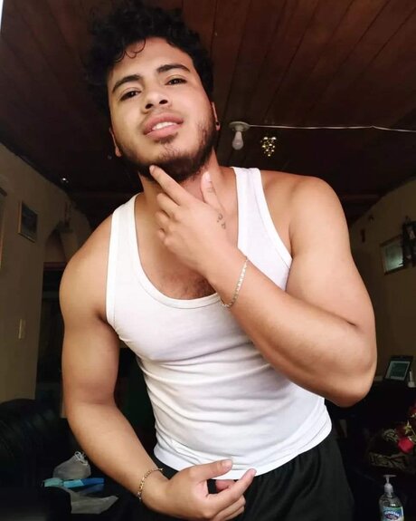 Jefferson obando beautiful model pictures