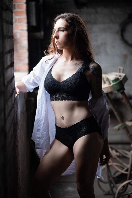 Ashley Jones xxx actress photos