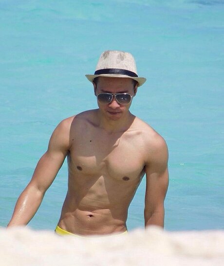 twingo sex actress photos