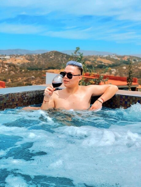 Sebastian Bautista model free photos