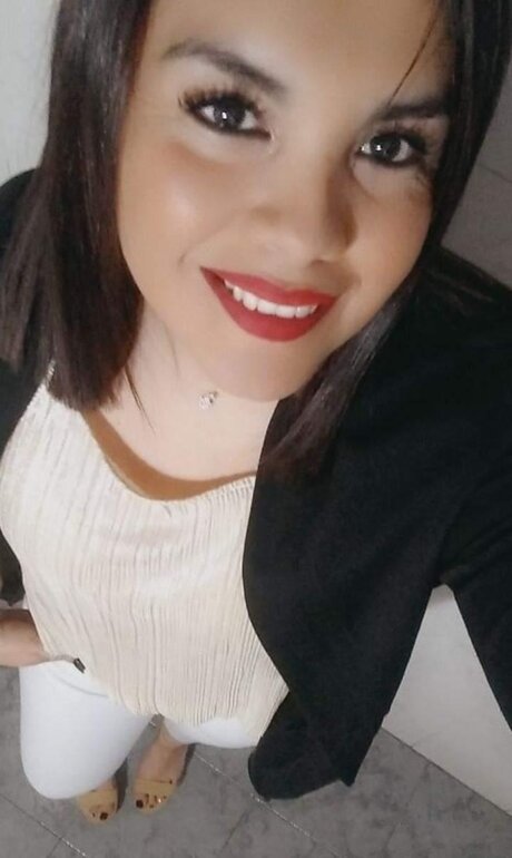 Lunahot_ pretty model img