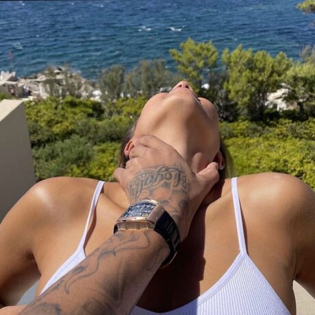 NONCHALANT_ top model photos