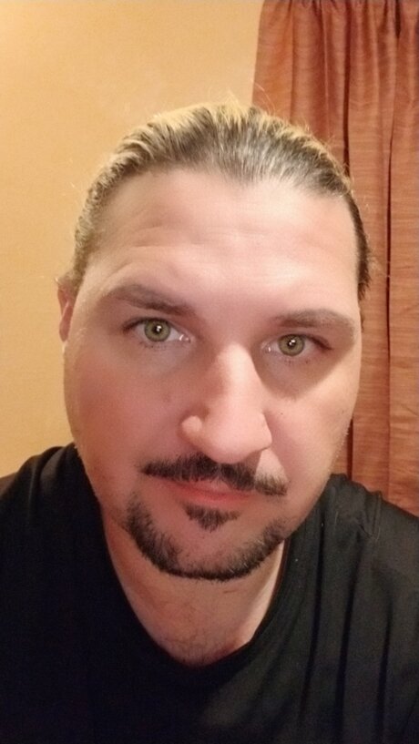 Thomas Coulter star sexy img