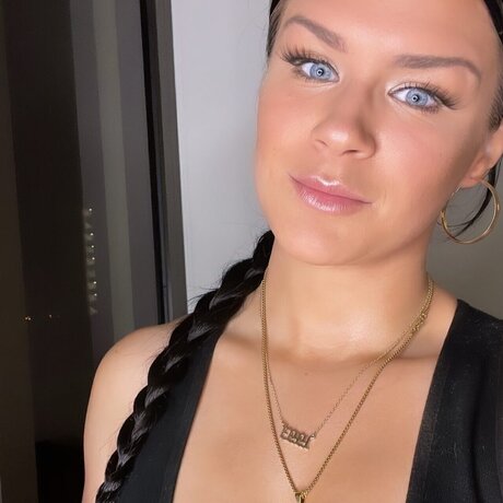 Call Me Skye model hot photo