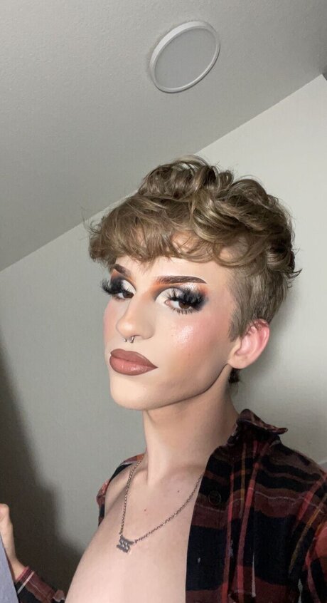 Nolan pretty pornstar picture