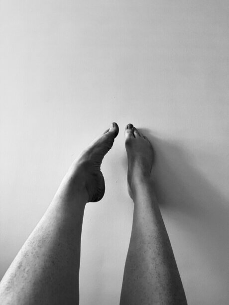 Felicity s Feet exclusive model gallery