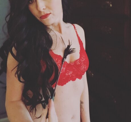 Lilith of the Valley VIP_ naked model photo