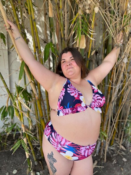 Chunky Chick Workout beautiful actress pic