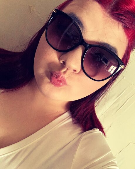 EmalynnRose porn star photos