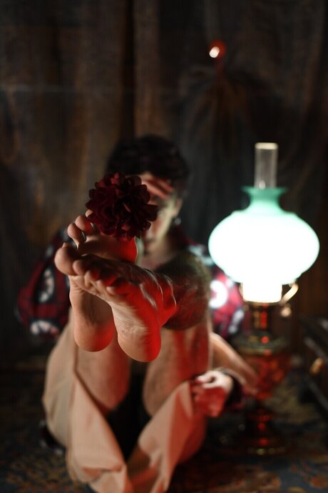 BauschFeet perfect actress img