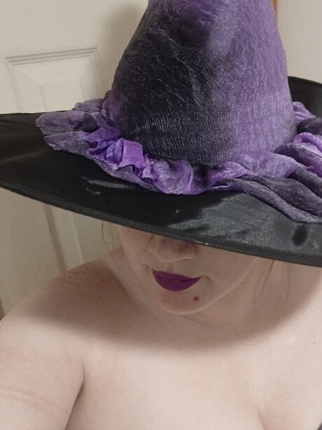 Lilredridinghood3188890 model nude gallery