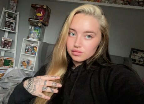 MistressTx erotic star pic