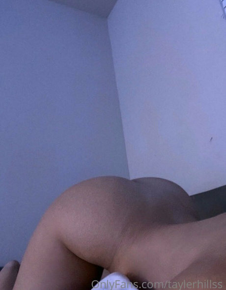 Tayler Hills pornstar pretty photos