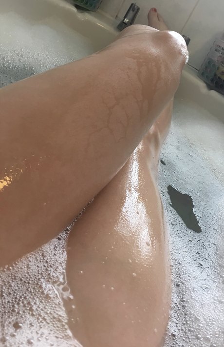 Bbgumbitchh sexy pornstar pic