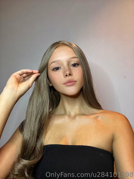 ariana greene pornographic model pics