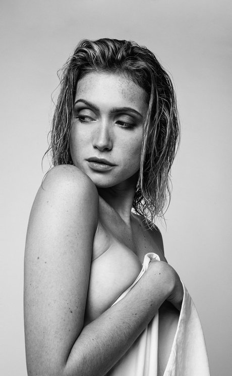 Lysandre Nadeau free actress galleries