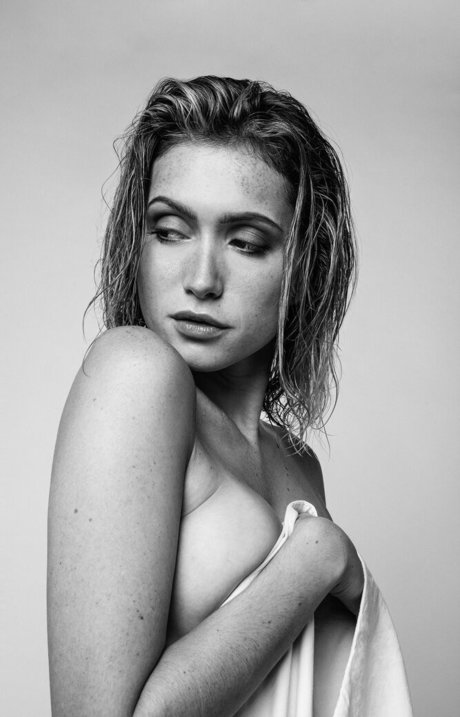 Lysandre Nadeau porn actress img