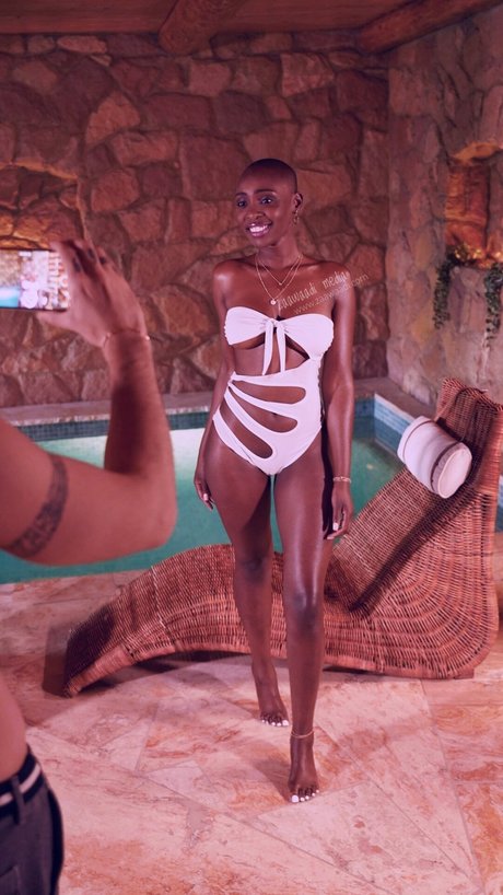 Zaawaadi star nude galleries