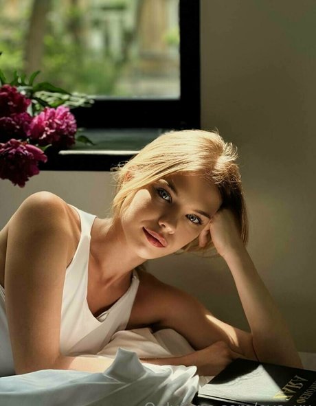 eva xx model art archive