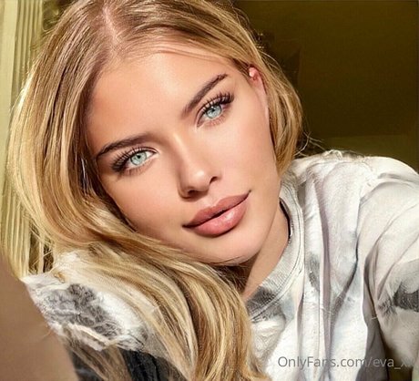 eva xx pretty pornstar photo