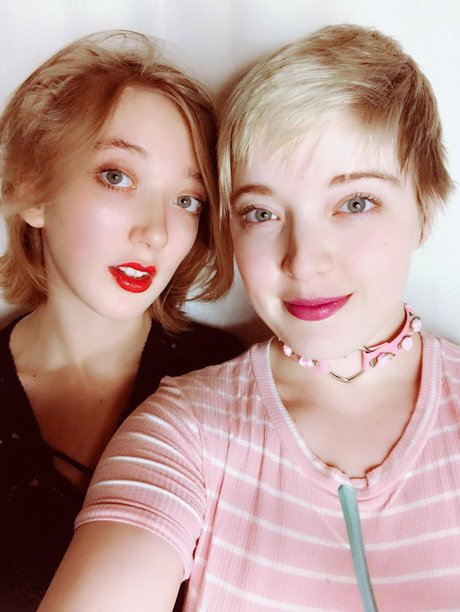 Carmex naked model photo