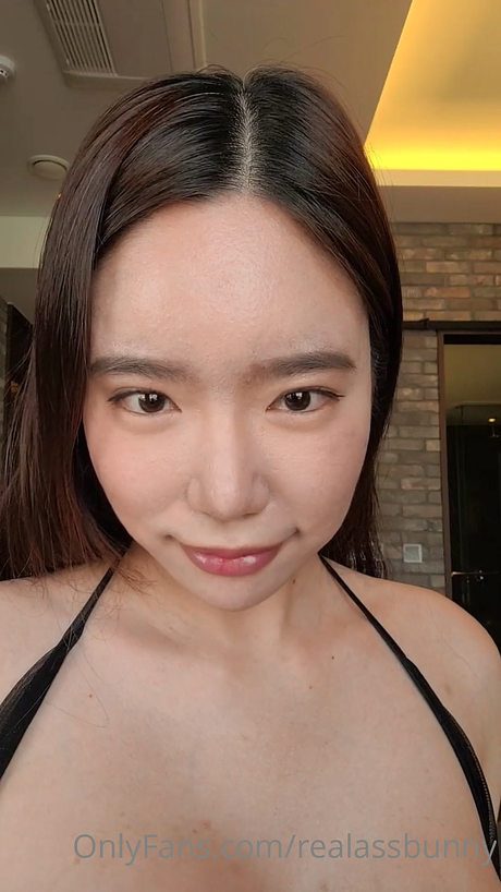 Real ass bunny sex model picture