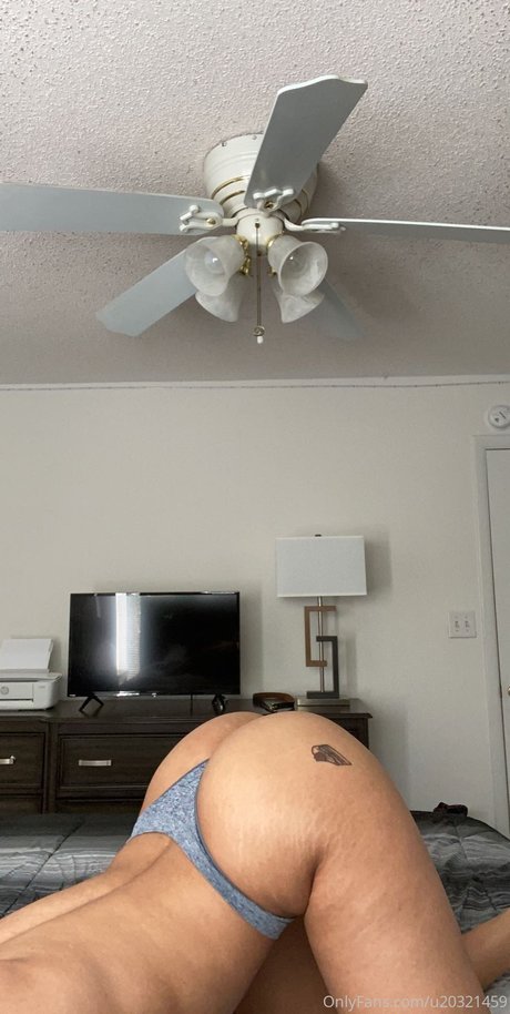 Michelle Anderson model free photos