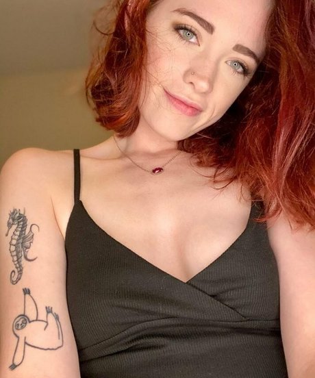 babyzoeyx beautiful pornstar pic