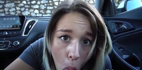 Violet Moreau beautiful star photo