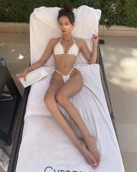 Kaile Goh pretty actress photo